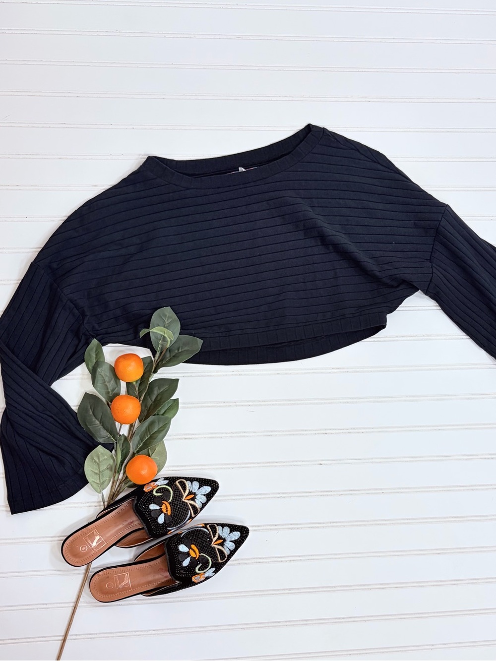 Urban Outfitters Ribbed Cropped Long Sleeve Top